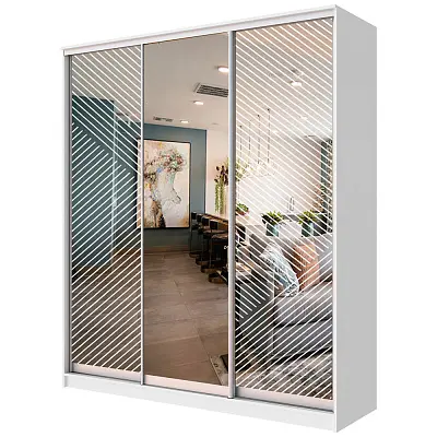 картинка Шкаф-купе 3-х дверный ХИТ с пескоструйным рисунком Диагональные полосы №21-23 с зеркалом от магазина КУПИ КУПЕ