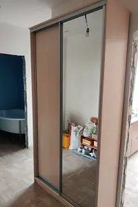 Шкаф-купе 2-х дверный ХИТ с одним зеркалом